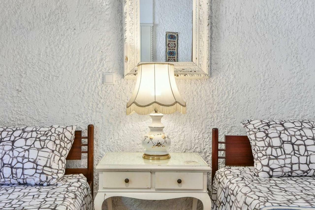 Light-Filled Home With Garden Near Beach Anavyssos Dış mekan fotoğraf