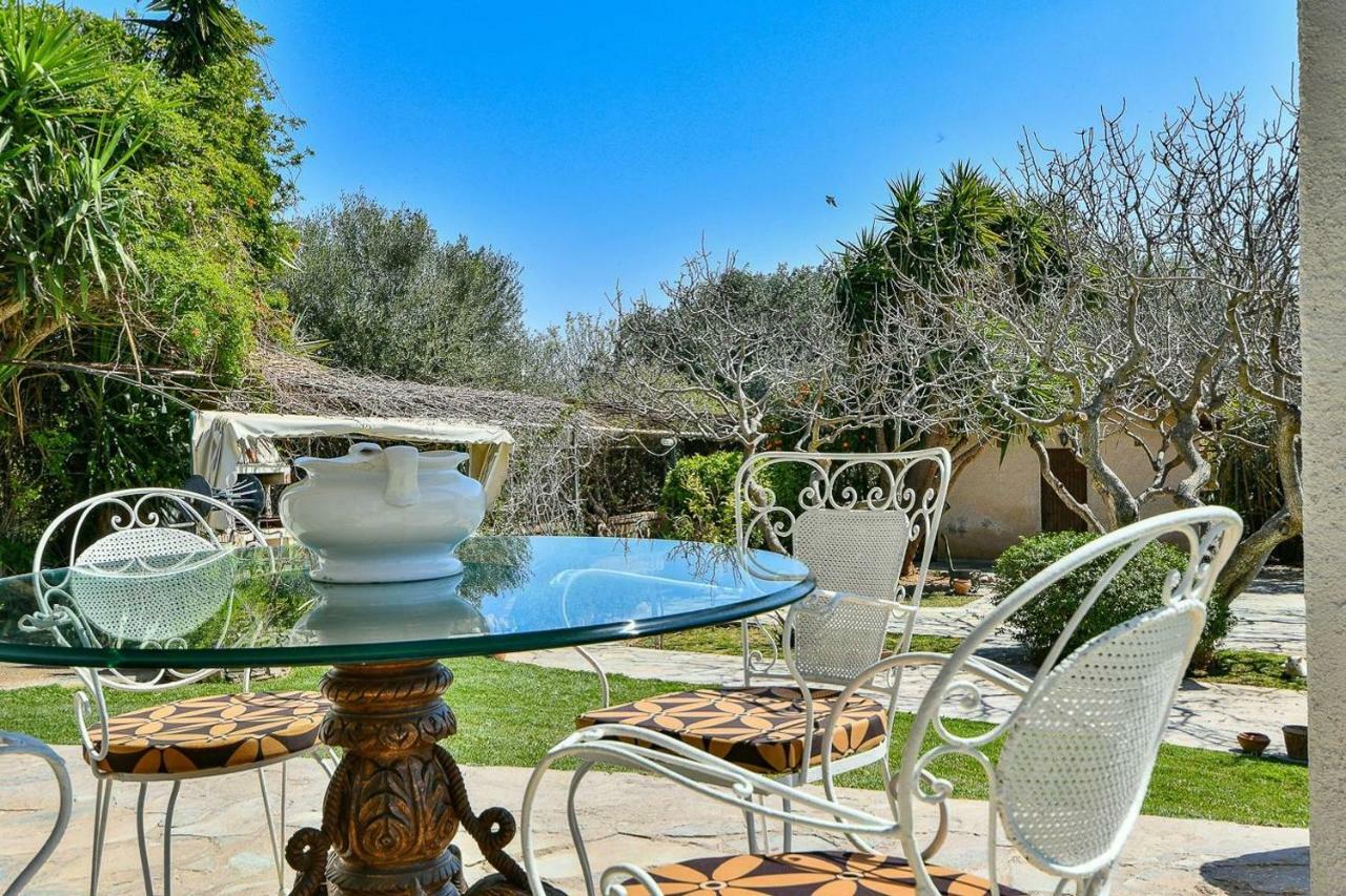 Light-Filled Home With Garden Near Beach Anavyssos Dış mekan fotoğraf